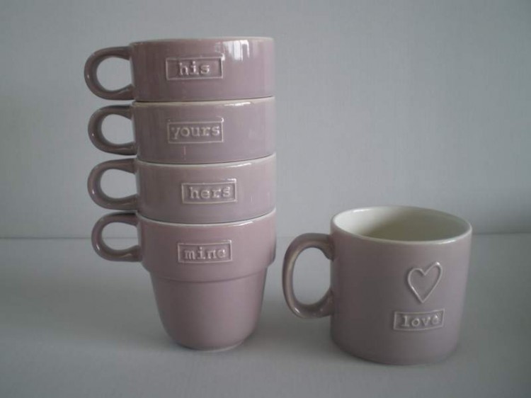 STACKABLE MUGS 2